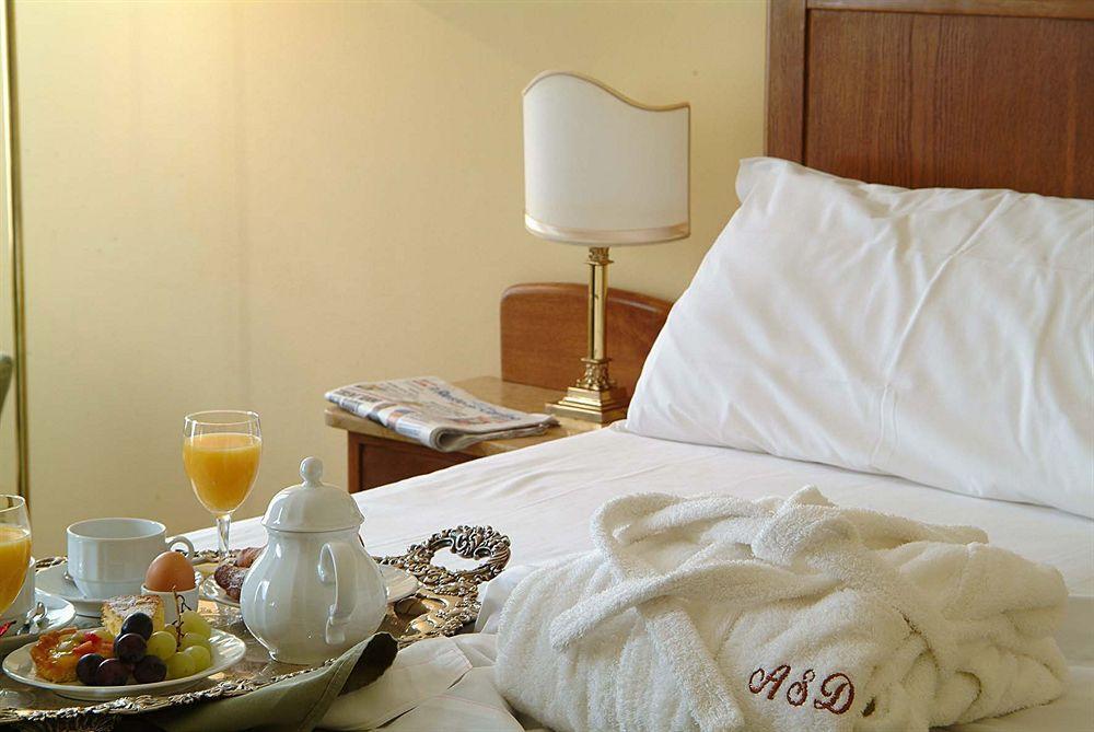 Albergo San Domenico Урбино Экстерьер фото