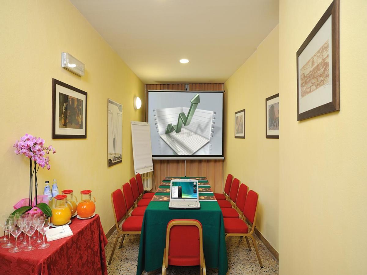 Albergo San Domenico Урбино Экстерьер фото